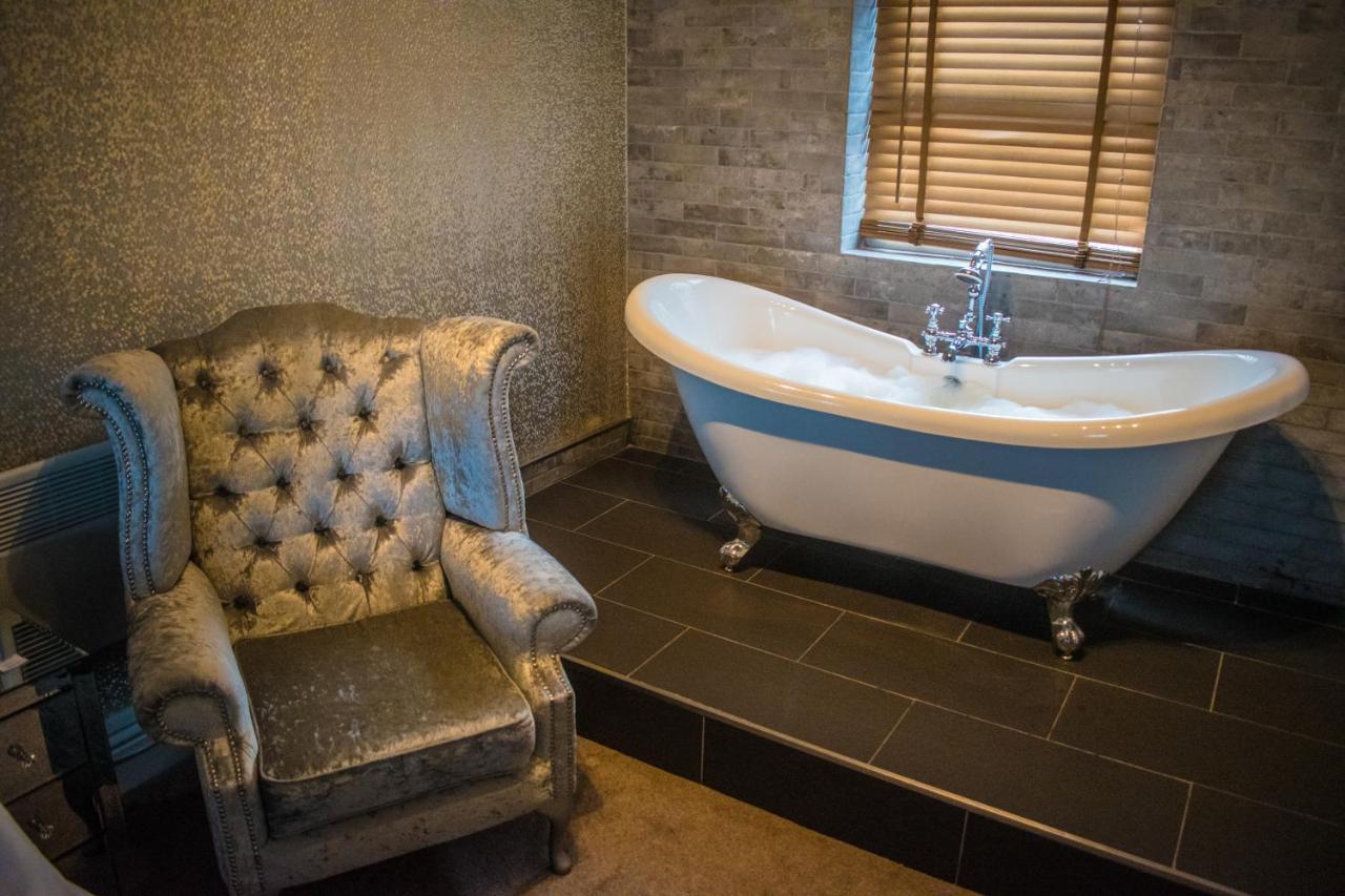 The George Wright Boutique Hotel, Bar & Restaurant Rotherham Extérieur photo
