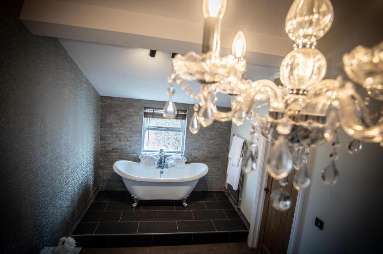 The George Wright Boutique Hotel, Bar & Restaurant Rotherham Extérieur photo