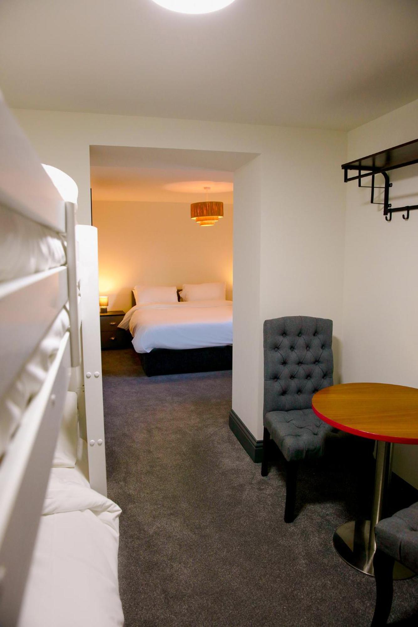 The George Wright Boutique Hotel, Bar & Restaurant Rotherham Extérieur photo