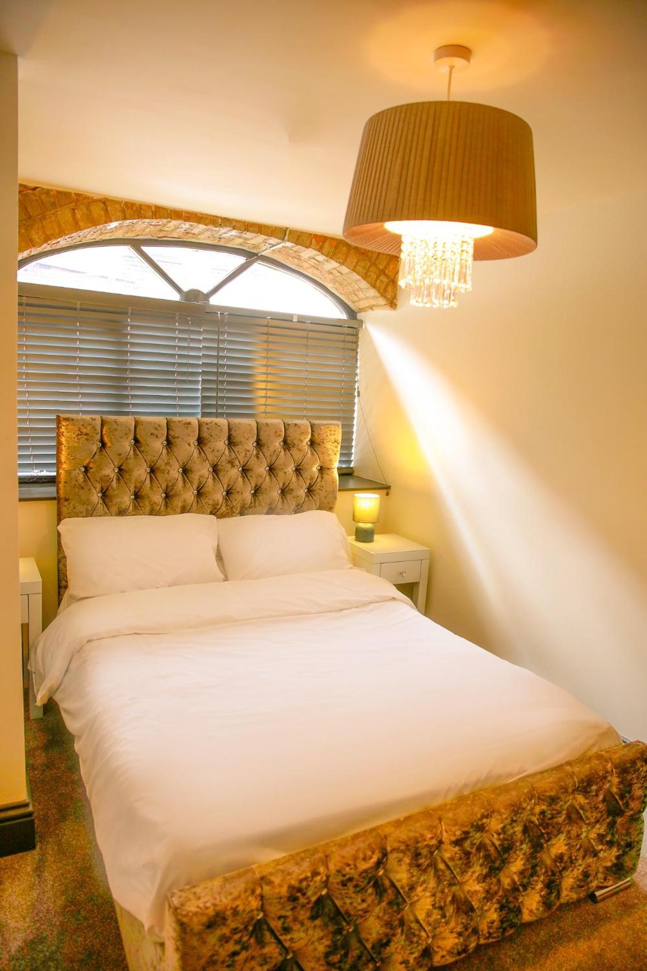 The George Wright Boutique Hotel, Bar & Restaurant Rotherham Extérieur photo